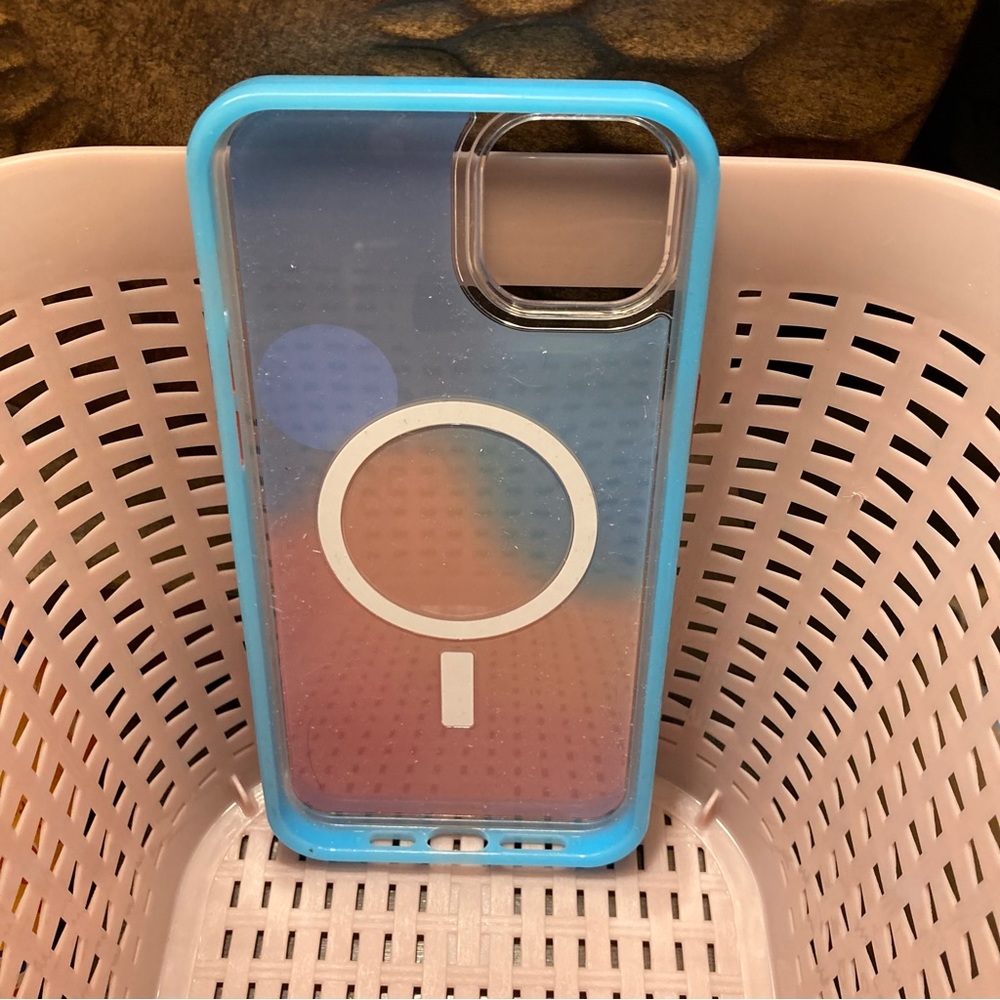 Otter Box. - Picture 2 of 2